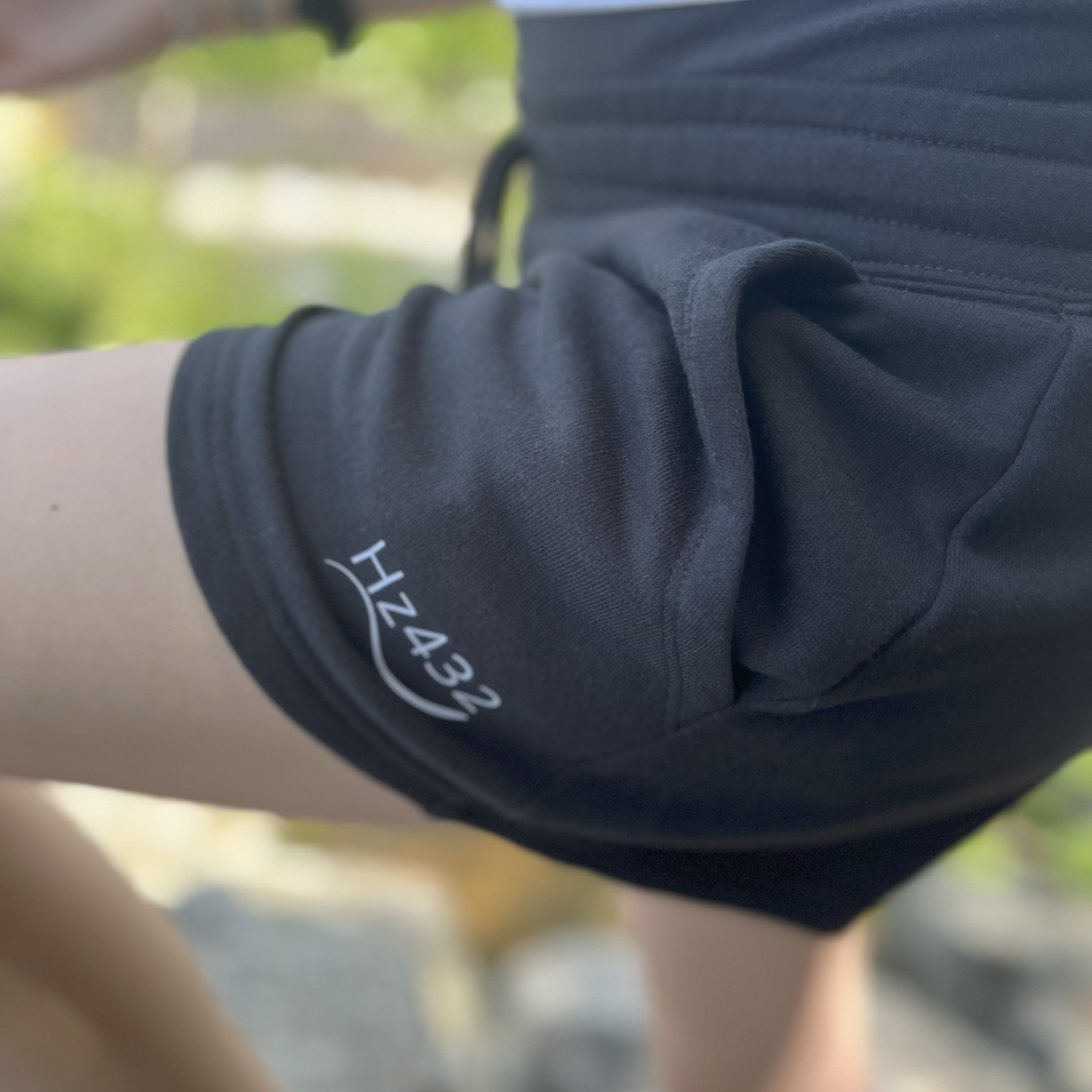 444 Eclipse Shorts – Soft Frequencies™ in Hz 432